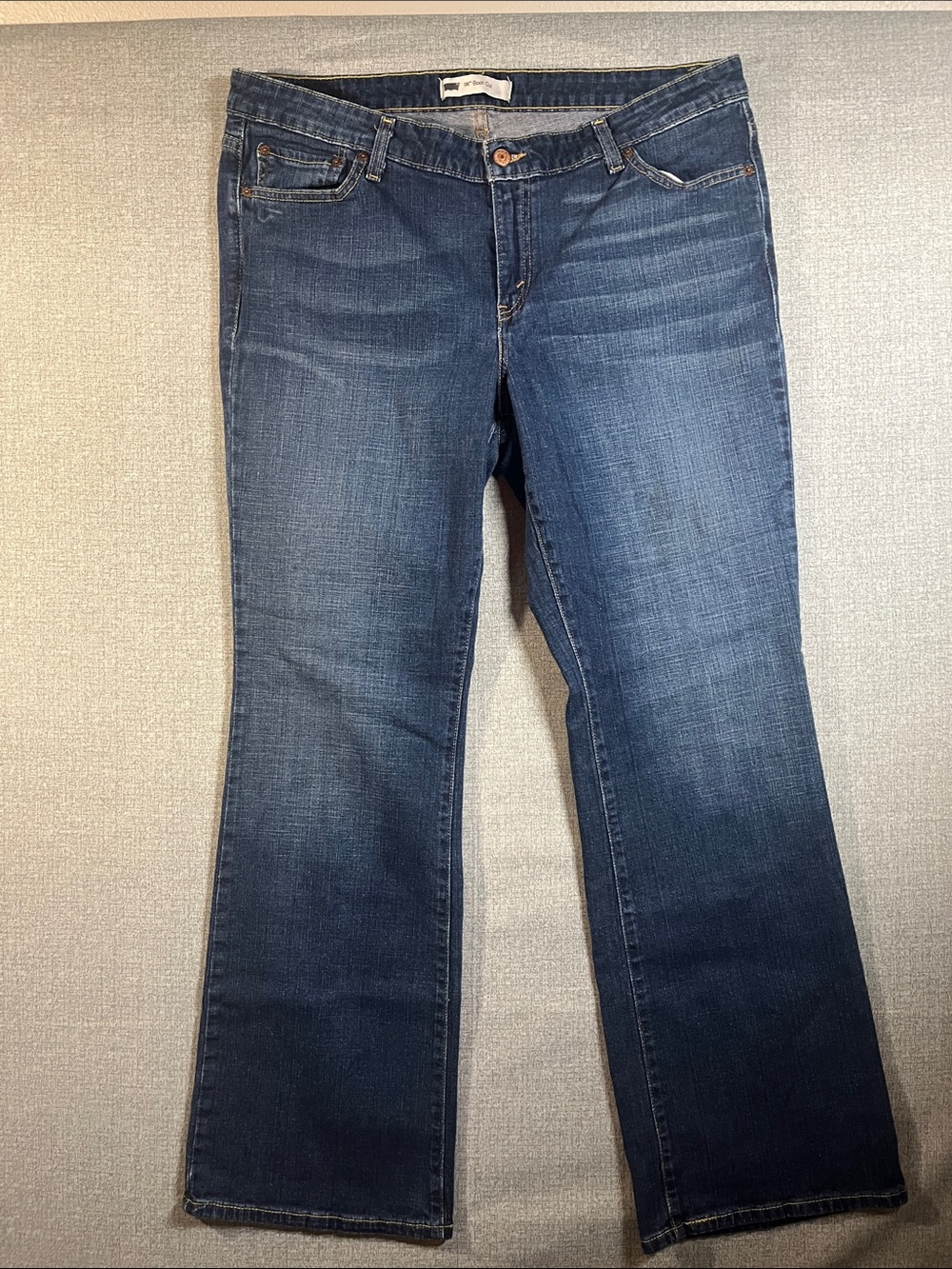 Levi’s 590 Bootcut Women's Dark Blue Denim Jeans, size 16w